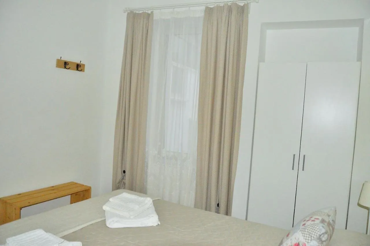 Taohome Taormina 0*,